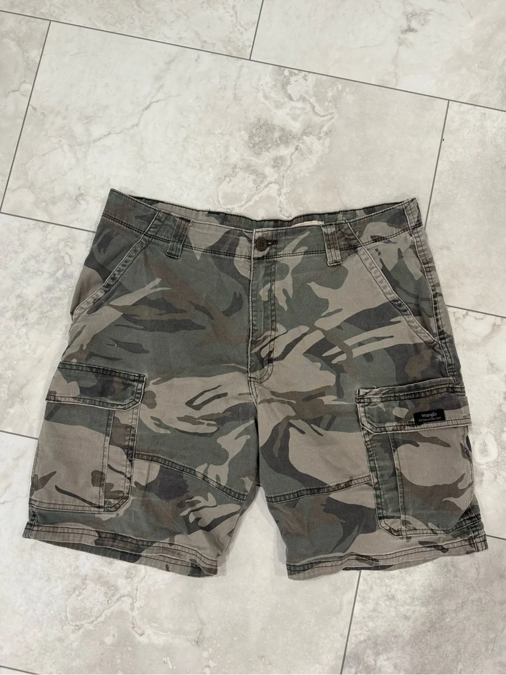 Men’s Camo Cargo Shorts